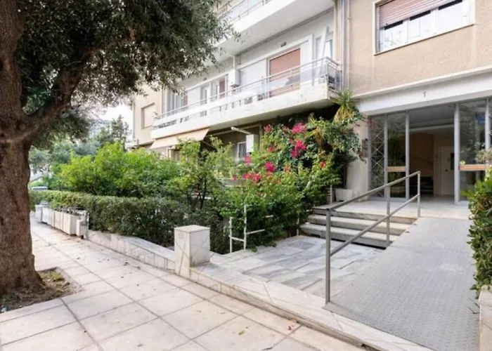 Flisvos Seafront-Marina Apartment